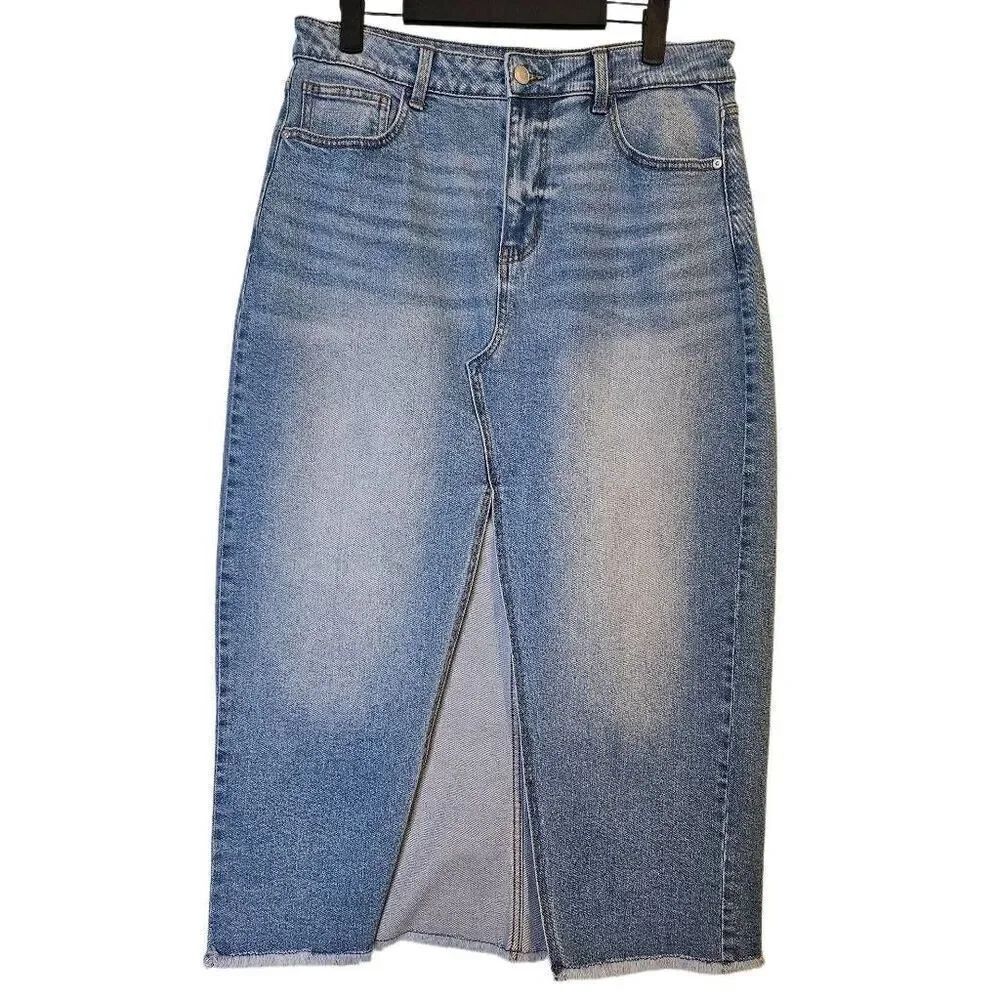 Celebrity Pink denim long skirt. Size 11. NWT. # 810